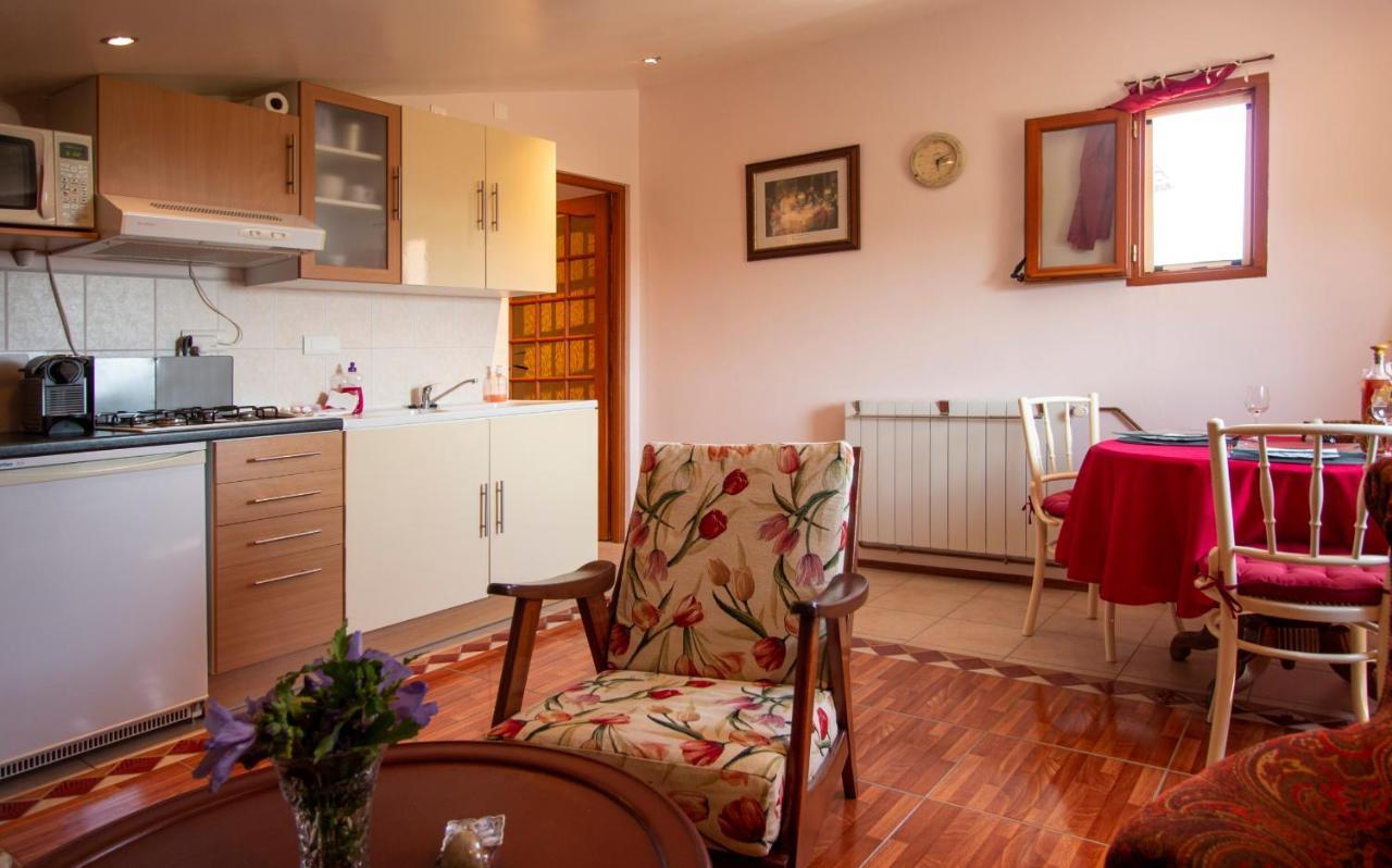 Mas A 4 Mains Bed & Breakfast Cesseras Екстериор снимка